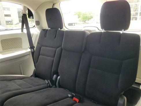 Used 2019 Dodge Grand Caravan SE image 29