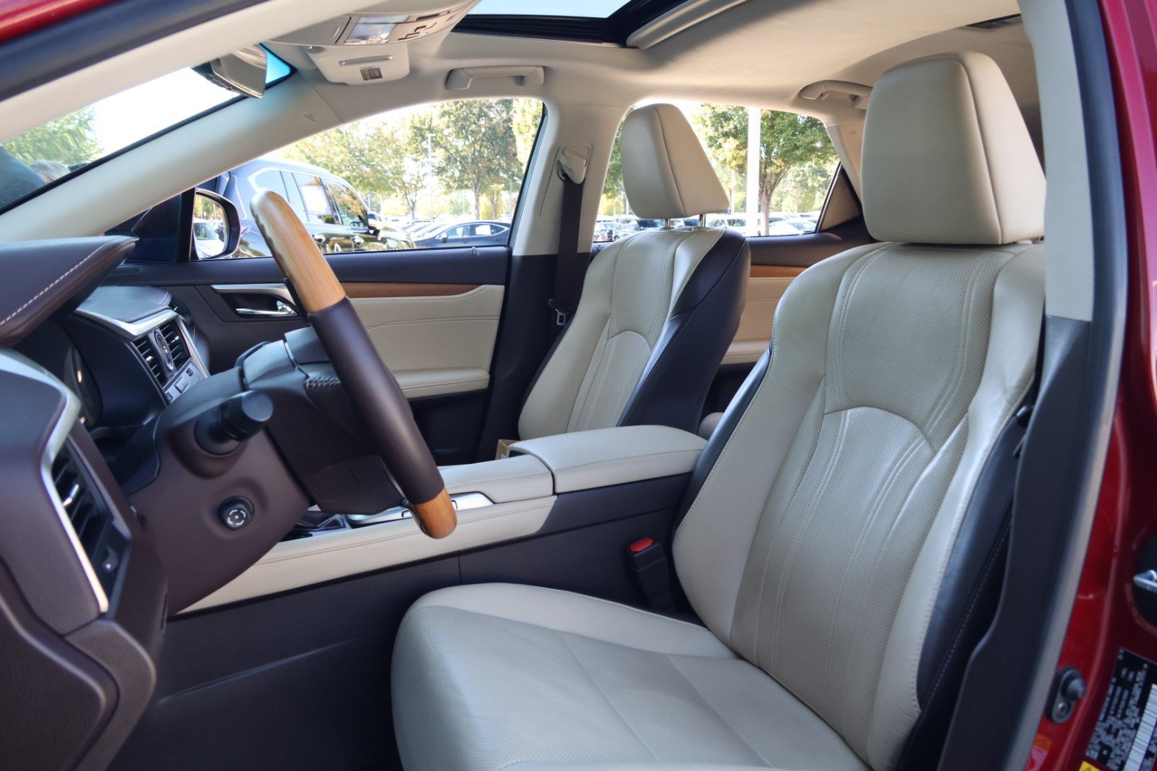 Used 2019 Lexus RX 350 FWD w/ Navigation Package image 34