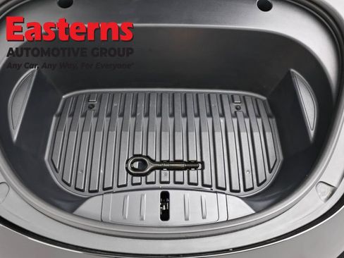 Used 2023 Tesla Model 3 Standard Range image 7
