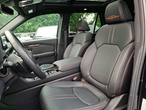 Certified 2025 Honda Pilot TrailSport image 12