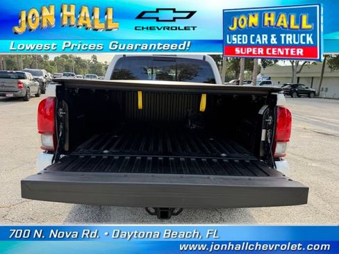Used 2023 Toyota Tacoma SR5 w/ Technology Package RWD image 11
