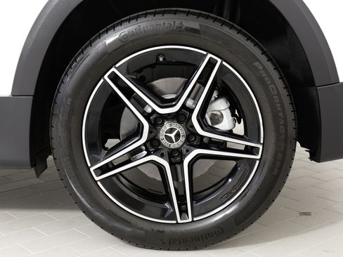Used 2021 Mercedes-Benz GLB 250 4MATIC image 47