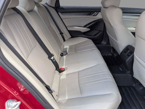 Used 2018 Honda Accord Touring image 36