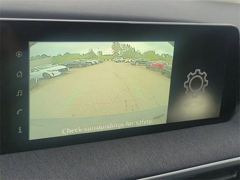 New 2025 Nissan Kicks SV image 11