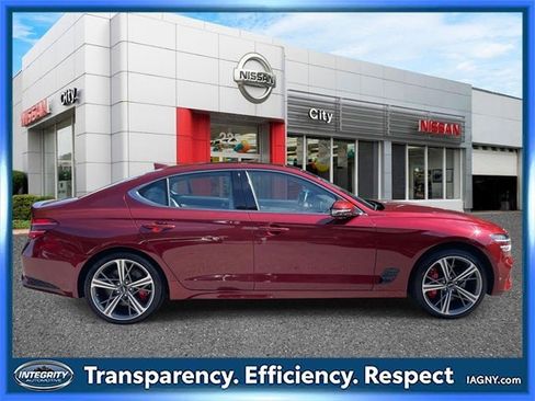 Used 2025 Genesis G70 2.5T w/ Sport Prestige Package image 5