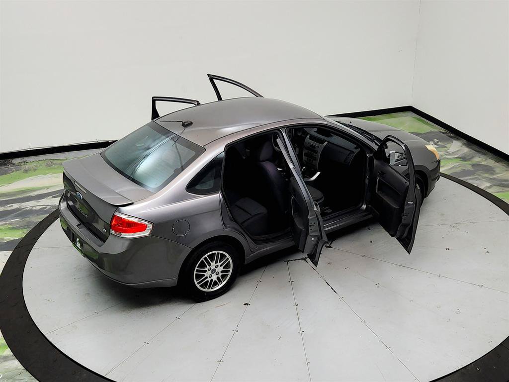 Used 2011 Ford Focus SE w/ 201A Rapid Spec Order Code FWD image 39