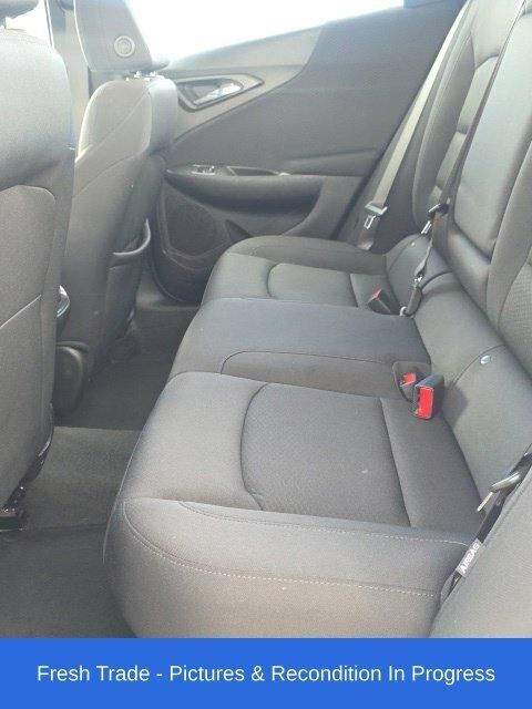 Used 2025 Chevrolet Malibu LT FWD image 17