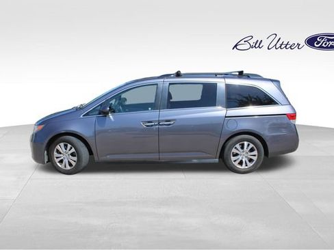 Used 2016 Honda Odyssey SE image 8