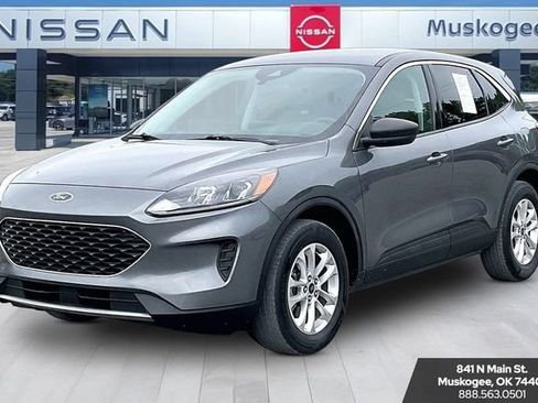 Used 2022 Ford Escape SE AWD/4WD image 3