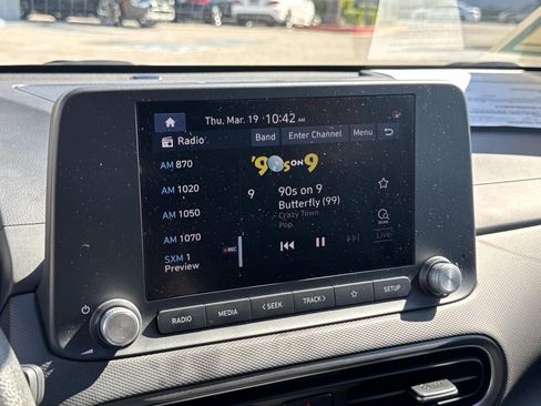 Used 2023 Hyundai Kona SE image 21