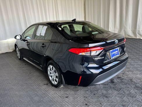 Used 2024 Toyota Corolla LE AWD/4WD image 29