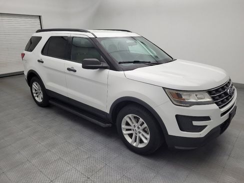 Used 2017 Ford Explorer FWD image 11
