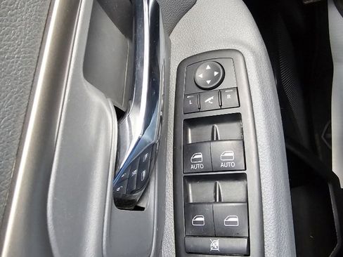 Used 2015 RAM 1500 Outdoorsman image 18