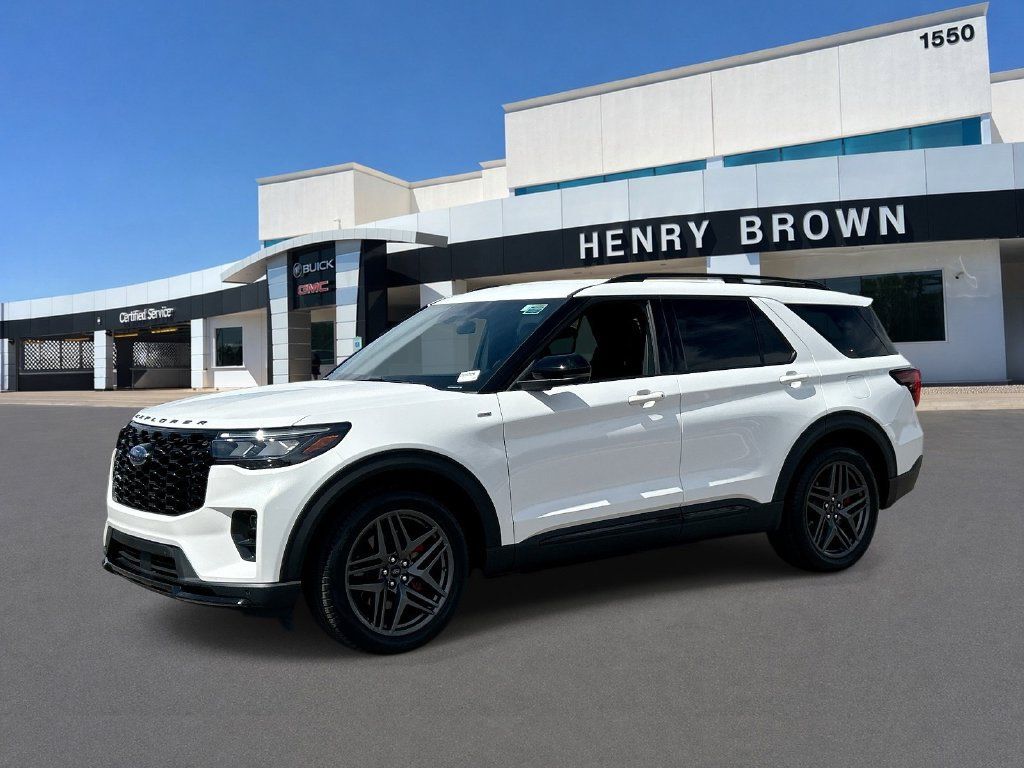 Used 2025 Ford Explorer ST-Line w/ Premium Package RWD image 1