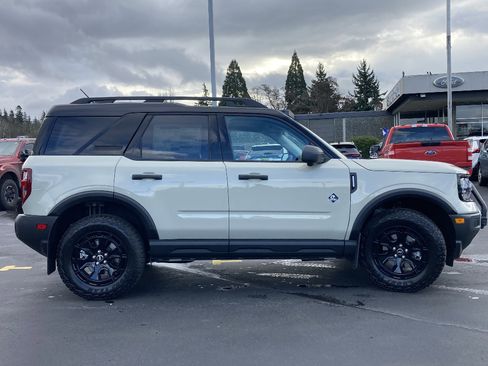 New 2025 Ford Bronco Sport Outer Banks w/ Sasquatch Outer Banks Package AWD/4WD image 4