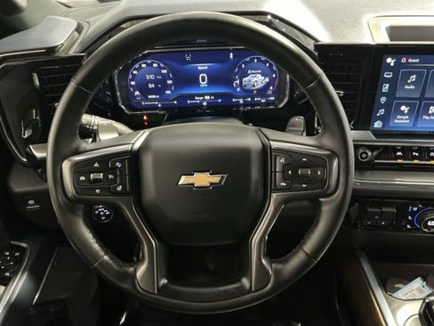 Used 2023 Chevrolet Silverado 1500 High Country w/ High Country Premium Package AWD/4WD image 17