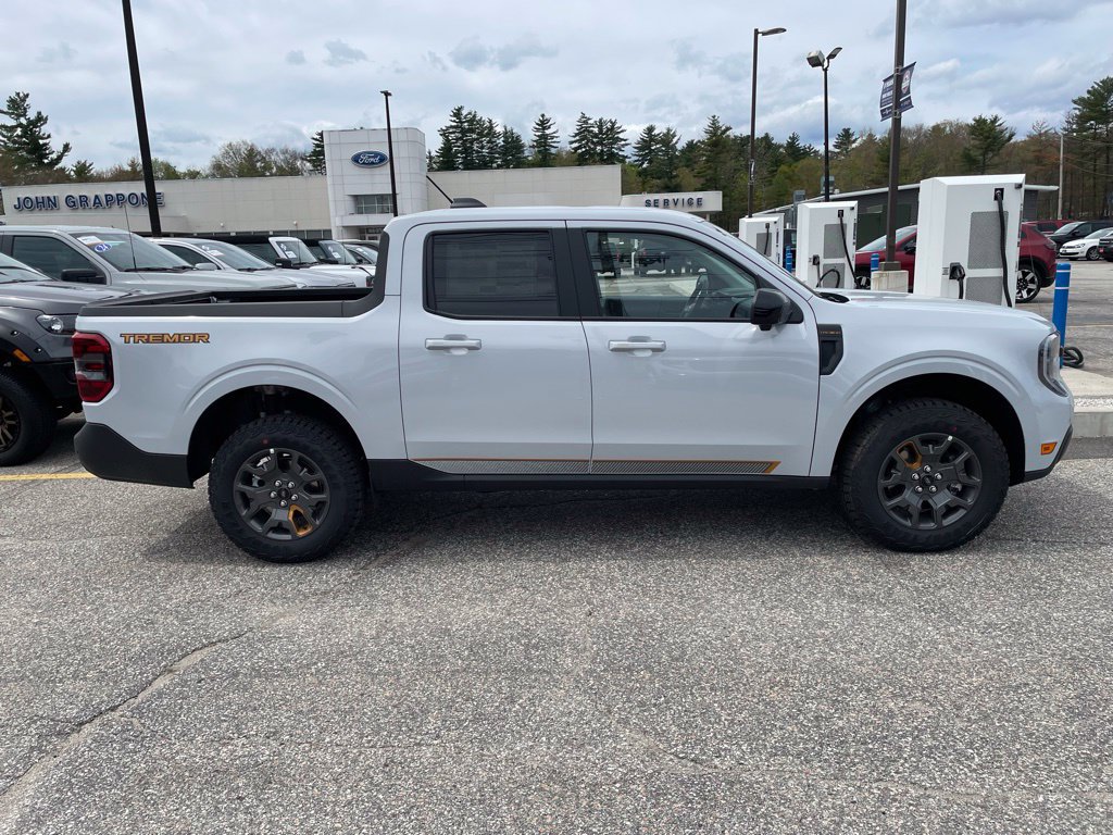 New 2026 Ford Maverick Tremor AWD/4WD image 3