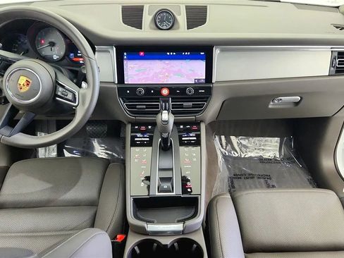 Used 2022 Porsche Macan S AWD/4WD image 35