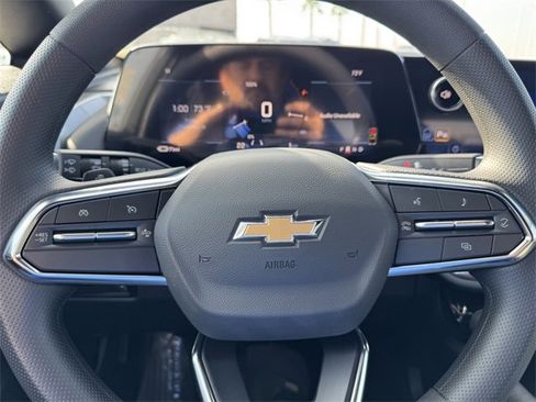 New 2026 Chevrolet Equinox EV LT image 19