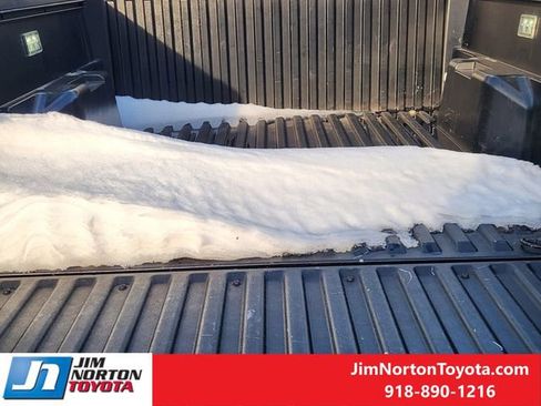 Used 2025 Toyota Tacoma TRD Off-Road image 32