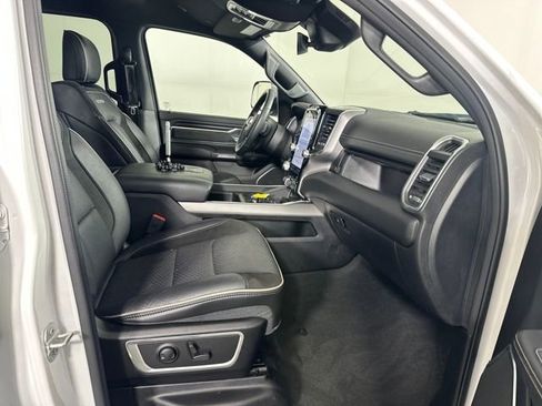 Used 2024 RAM 1500 Laramie image 28