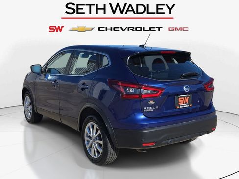 Used 2022 Nissan Rogue Sport S FWD image 6