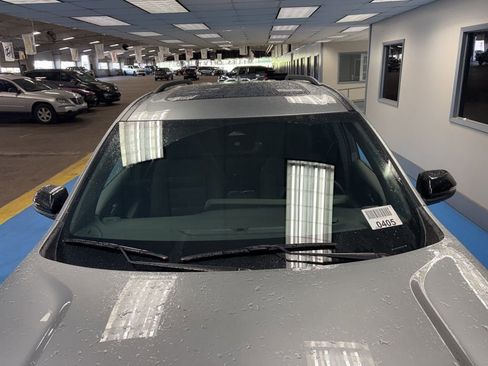 New 2026 Chevrolet Traverse LT w/ Sun and Wheel Package FWD image 14