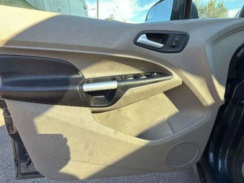 Used 2014 Ford Transit Connect Titanium image 15