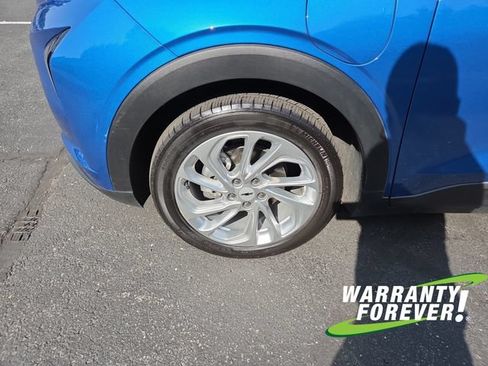 Used 2023 Chevrolet Bolt EUV LT FWD image 18