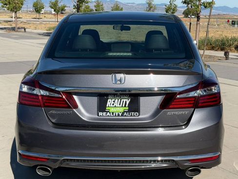 Used 2017 Honda Accord Sport image 7