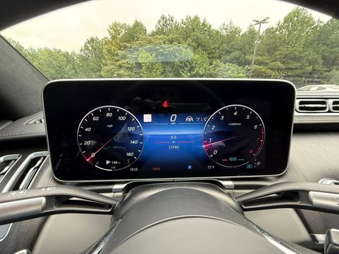 Used 2022 Mercedes-Benz S 580 4MATIC Sedan w/ AMG Line Package image 18