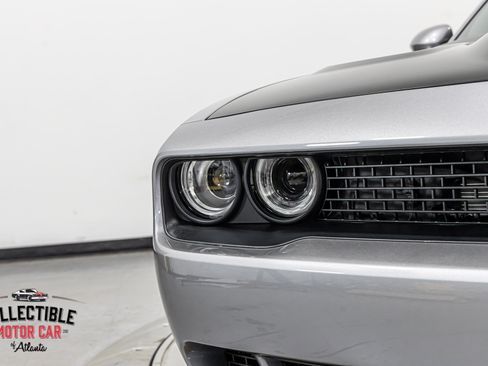 Used 2016 Dodge Challenger SRT Hellcat RWD image 46