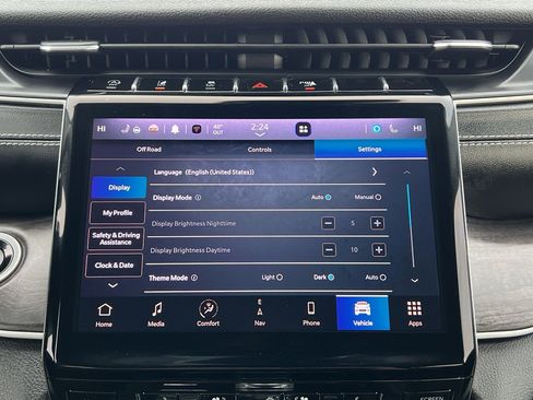 Used 2023 Jeep Grand Cherokee L Limited w/ Luxury Tech Group II image 26