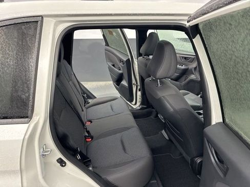 Used 2025 Subaru Forester Premium image 10