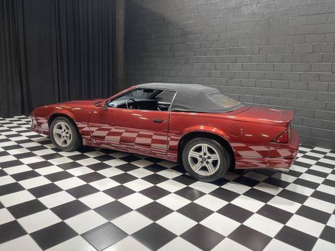 Used 1988 Chevrolet Camaro IROC-Z RWD image 77