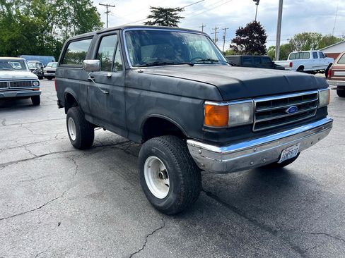 Used 1989 Ford Bronco image 3