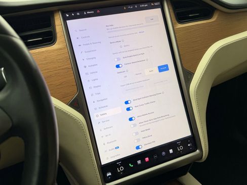 Used 2020 Tesla Model X Performance image 64