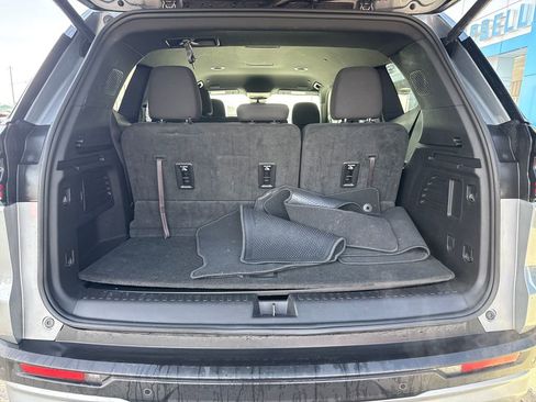 Used 2025 GMC Acadia Elevation image 26