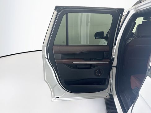 Used 2024 Ford Expedition Max Limited image 28