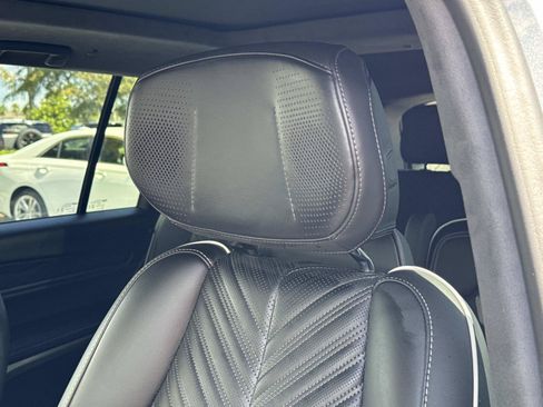 Used 2026 Cadillac Vistiq Premium Luxury w/ LPO, Floor Liner Package AWD/4WD image 13