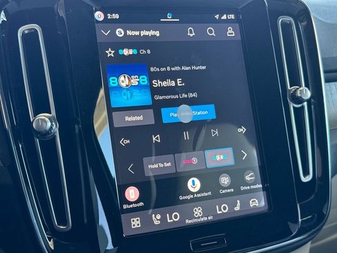 New 2026 Volvo XC40 B5 Plus w/ Protection Package Premier AWD/4WD image 17