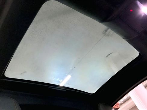 Used 2016 Jaguar F-TYPE Coupe image 13