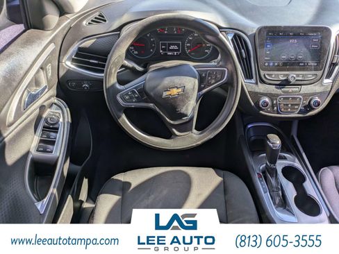Used 2019 Chevrolet Malibu LT FWD image 13