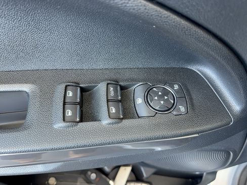 Used 2020 Ford EcoSport SE w/ SE Convenience Package image 11