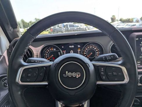 Used 2022 Jeep Gladiator Overland AWD/4WD image 22