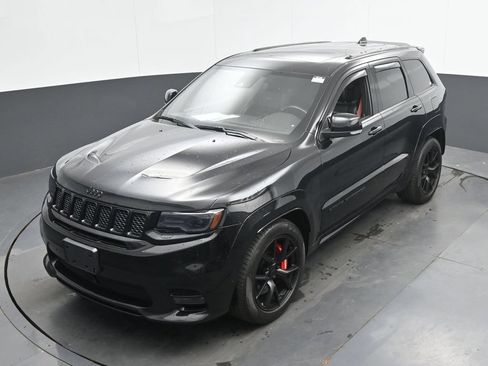Used 2020 Jeep Grand Cherokee SRT w/ Trailer Tow Group IV AWD/4WD image 41