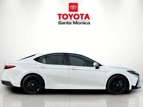New 2026 Toyota Camry SE FWD image 2