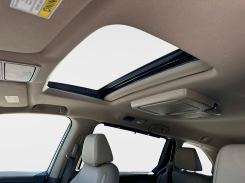 Used 2021 Honda Odyssey Touring image 21