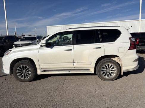 Used 2019 Lexus GX 460 Luxury image 2