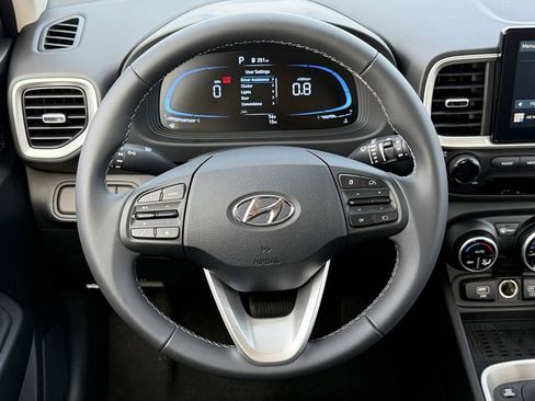 New 2026 Hyundai Venue SEL FWD image 17
